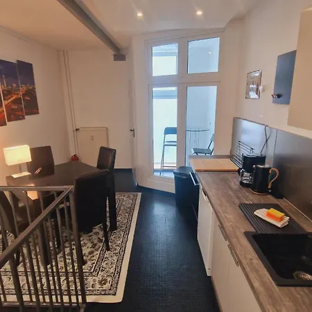 Апартаменты Kreuzberg 1-4 Guest Bedroom Kitchen Bathroom Cinema *